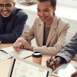 Why Companies Need Independent Employee Benefit Consultants smiling consultants